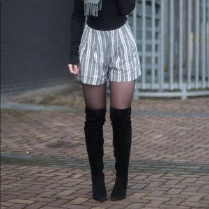 ZARA Trafaluc High Waisted Pleated Shorts